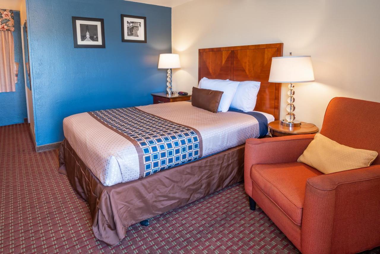 بورت انجيليس Riviera Inn المظهر الخارجي الصورة