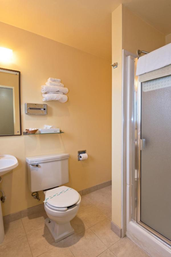 بورت انجيليس Riviera Inn المظهر الخارجي الصورة