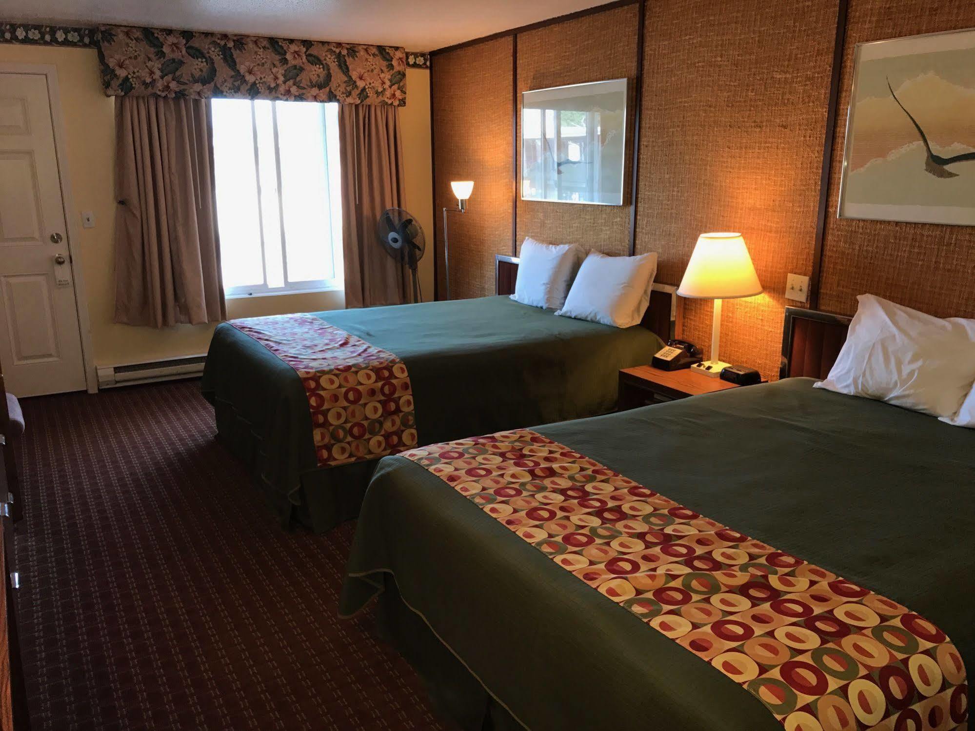 بورت انجيليس Riviera Inn المظهر الخارجي الصورة