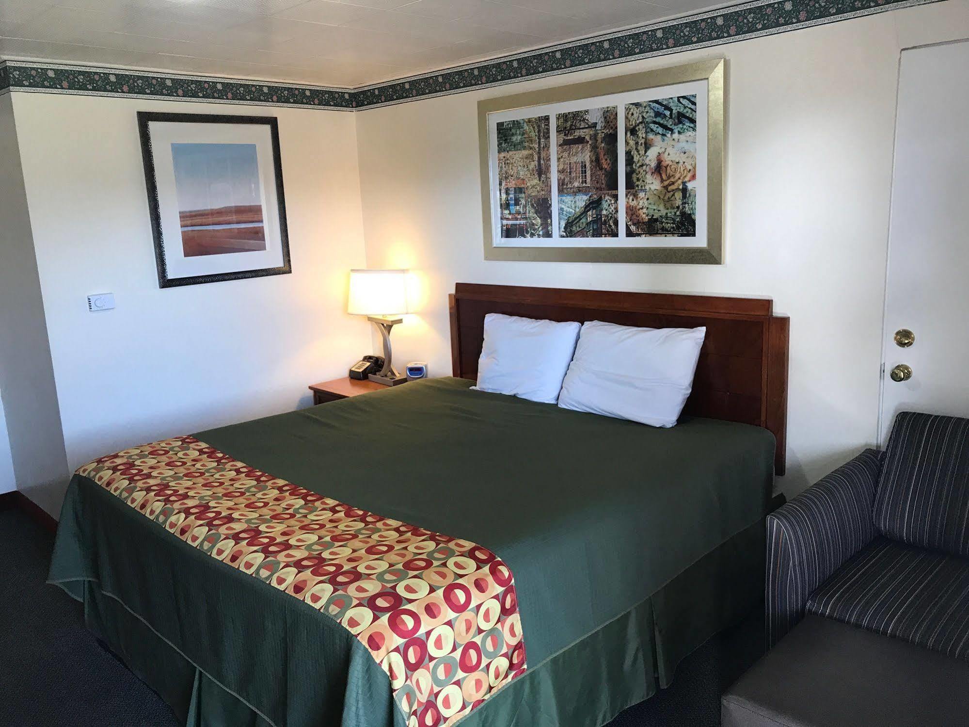 بورت انجيليس Riviera Inn المظهر الخارجي الصورة